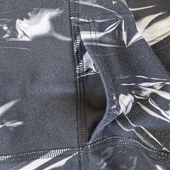 Nike running dry fit black and white leggings - Picture 5 of 7